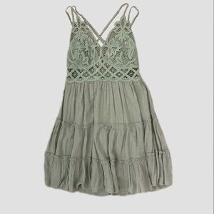Elegant Backless Lace Dress in Sage Green